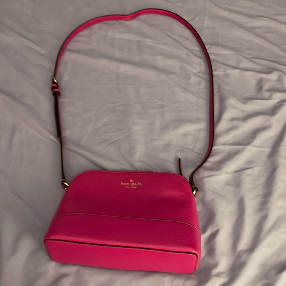 EUC KATE SPADE small pebble crossbody bag